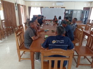 Kehadiran Babinsa Menunjukkan Bahwa TNI Aktif Terlibat Dalam Pembangunan di Wilayah Binaan