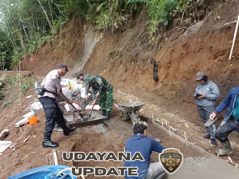 Babinsa Selalu Aktif Dampingi Pemerintah Desa Dalam Pelaksanaan Program Pembangunan