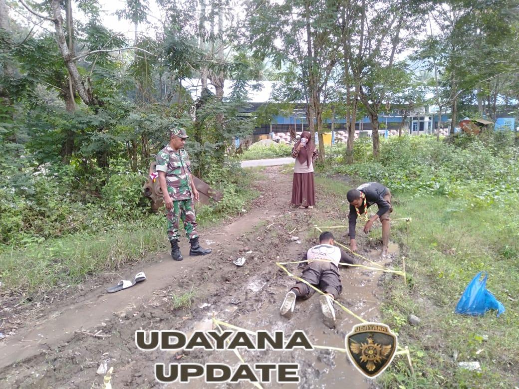 Jaga Wilayah Binaan, Babinsa Ende Kawal Kegiatan Kemah Pramuka di Desa Riaraja