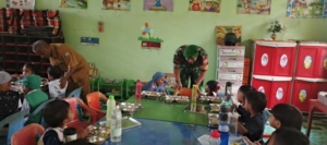 TNI Kodim 1602/Ende Tingkatkan Kesehatan Anak Melalui Program Makan Bergizi di Sekolah