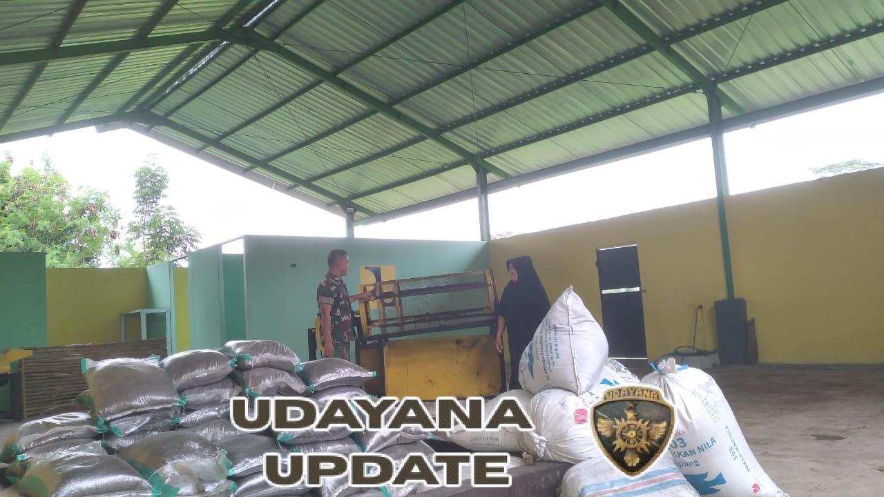 Babinsa Bantu Warga Binaan Mengolah Sampah Menjadi Pupuk Berharga