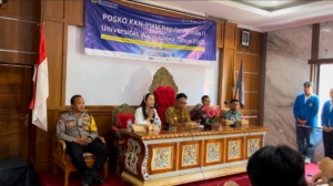 Babinsa Koramil 1616-07/Payangan Dorong Sinergi Mahasiswa dan Desa Lewat KKN PMM