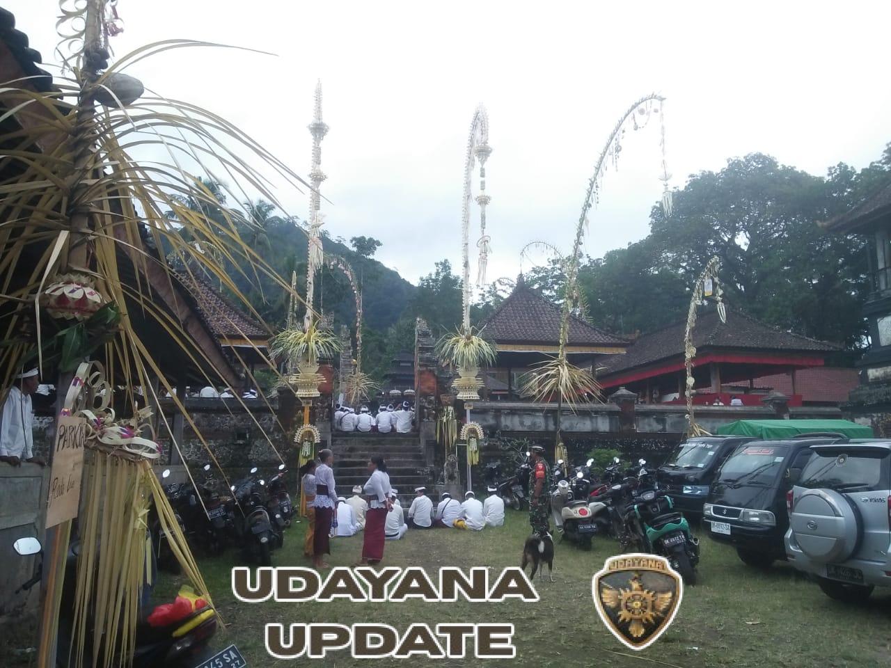 Babinsa Jungutan Laksanakan Pengamanan Demi Kelancaran Upacara Keagamaan