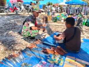 Ciptakan Rasa Aman Babinsa dan Bhabinkamtibmas Pengamanan di Pasar