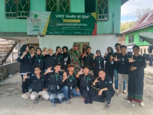 TNI dan Mahasiswa Bersinergi! Babinsa Koramil 1612-02/Komodo Dukung Program Sosial, Edukasi, dan Lingkungan di Menjaga