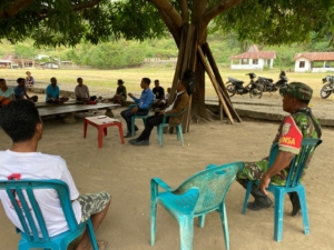 Babinsa Koramil 1602-04/Maurole Aktif Dengarkan Aspirasi Masyarakat