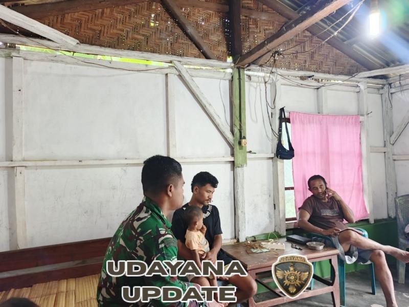 Babinsa Kodim 1602/Ende Aktif Monitoring Wilayah dan Jalin Komunikasi Sosial di Detukeli