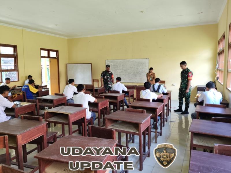 Pembagian Makan Bergizi di SMK Negeri 2 Ende Berjalan Lancar dan Tertib