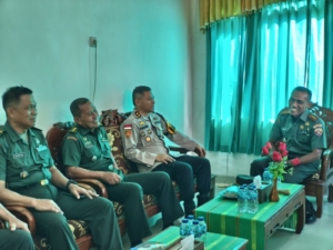 Kapolres Kunjungi Makodim 1613/Sumba Barat, Dandim Sambut Hangat dalam Silaturahmi