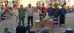 TNI Bersama Warga Sukseskan Peresean Tradisional di Labuhan Haji