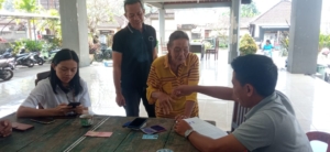 Pencairan BLT di Pesinggahan Bantu Warga Menghadapi Kesulitan Ekonomi