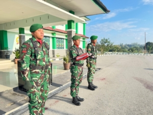 Upacara Bendera Rutin Gabungan Kodim 1629/SBD dan SPPI di Setiap Senin