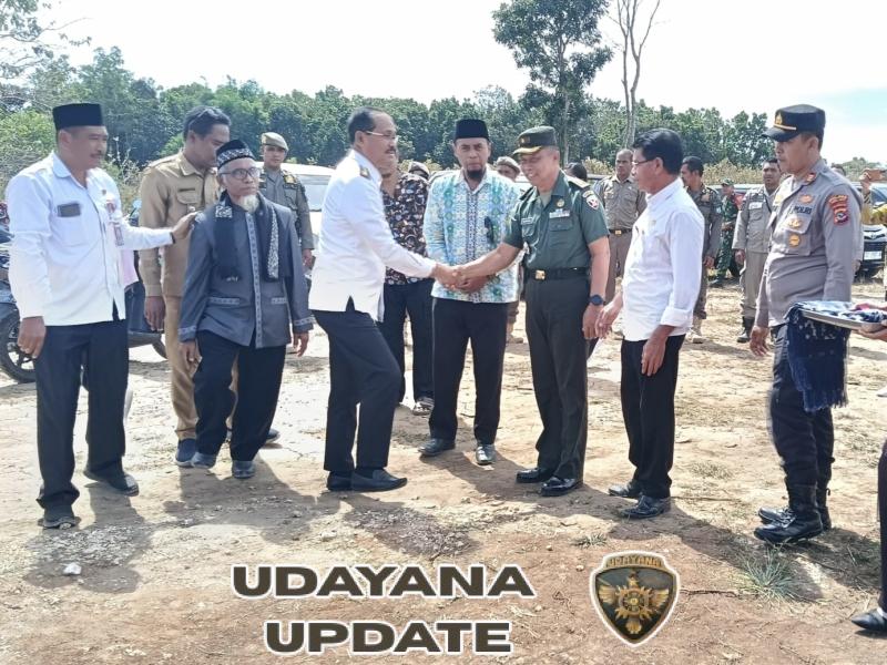 Peresmian Gedung MTs Hajar Aswad Waibakul Dihadiri Danramil 03/Katikutana