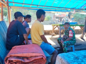 Kodim 1602/Ende Perkuat Sinergi dengan Masyarakat melalui Komsos di Kelurahan Kota Ratu
