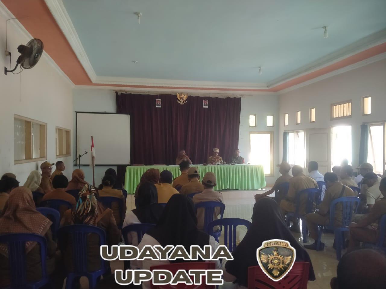 Babinsa Riung Aktif dalam Rapat Persiapan Peringatan Hari Kemerdekaan RI ke-80