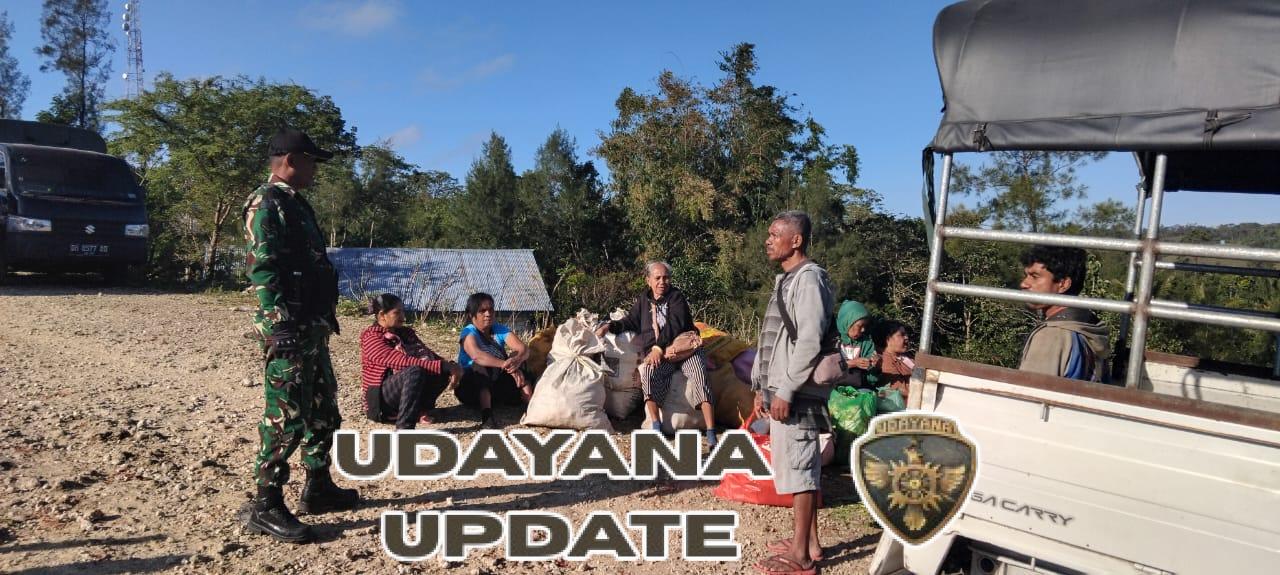 2. Babinsa Kodim 1621/TTS Komsos Di Pasar Tradisional Kapan