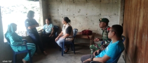 Wujudkan Wilayah Aman, Babinsa Laksanakan Komsos Bersama Warga Kelimutu