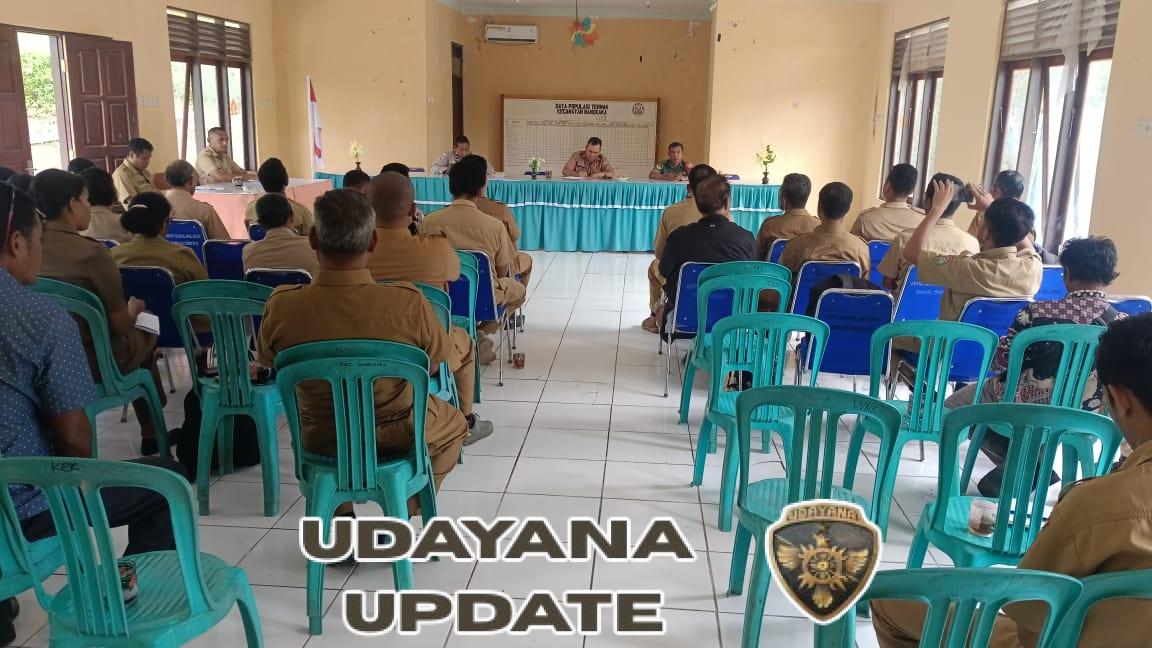 Rapat Koordinasi HUT RI 2025 Digelar di Wanukaka, Babinsa Turut Hadir