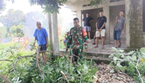 Babinsa Kodim 1602/Ende Aktif Jalin Komunikasi dan Kerja Bakti di Kecamatan Ndona