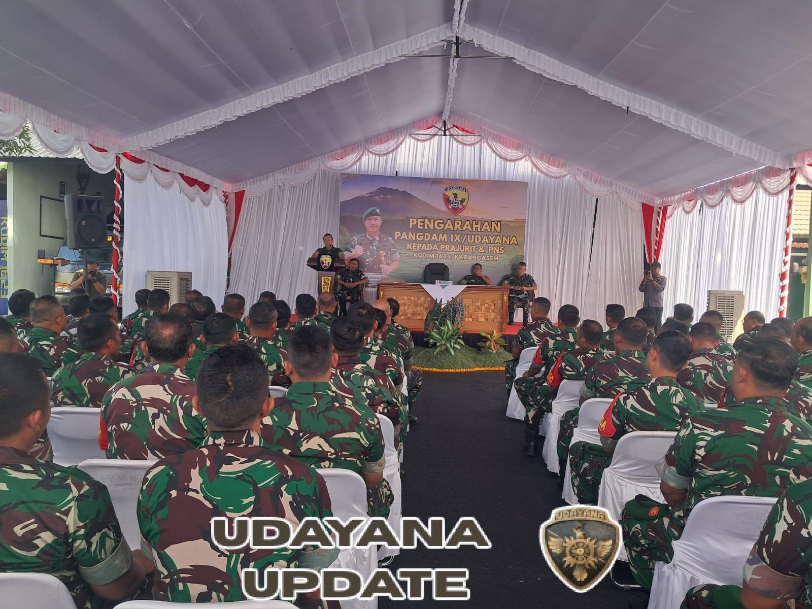 Kunjungan Pangdam IX/Udayana, Anggota Kodim 1623/Karangasem Tampilkan Semangat dengan Mars Babinsa