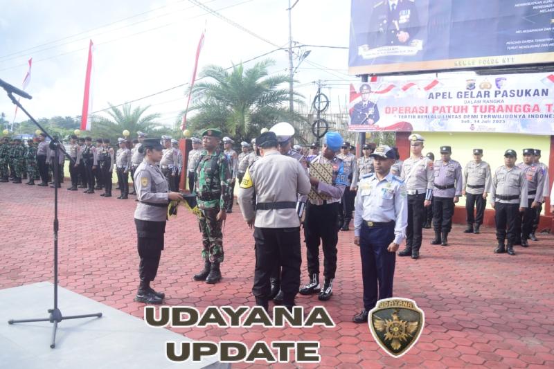 Apel Gelar Pasukan Operasi Patuh Turangga 2025, Dandim 1621/TTS Tegaskan Kesiapan Personel TNI Dukung Tertib Lalu Lintas