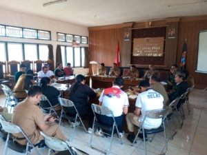 Sinergi TNI dan Masyarakat: Koramil 1623-06/Selat Siap Meriahkan HUT Kemerdekaan RI ke-80