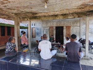 Kehadiran Babinsa di Desa Je’o Du’a Tingkatkan Rasa Aman Masyarakat