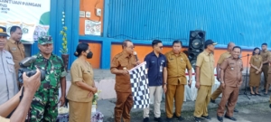 Babinsa Aktif di Tengah Masyarakat, Hadiri Launching Bantuan Pangan Beras oleh Bupati Ende