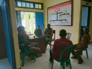 Babinsa Wolowaru Gelar Komsos, Pamwil, dan Puldata Ter untuk Keamanan Desa Koanara