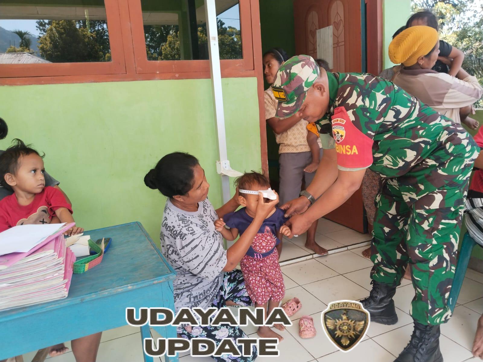 Sinergi Babinsa dan Petugas Kesehatan dalam Mendukung Pelayanan Posyandu di Kecamatan Detusoko