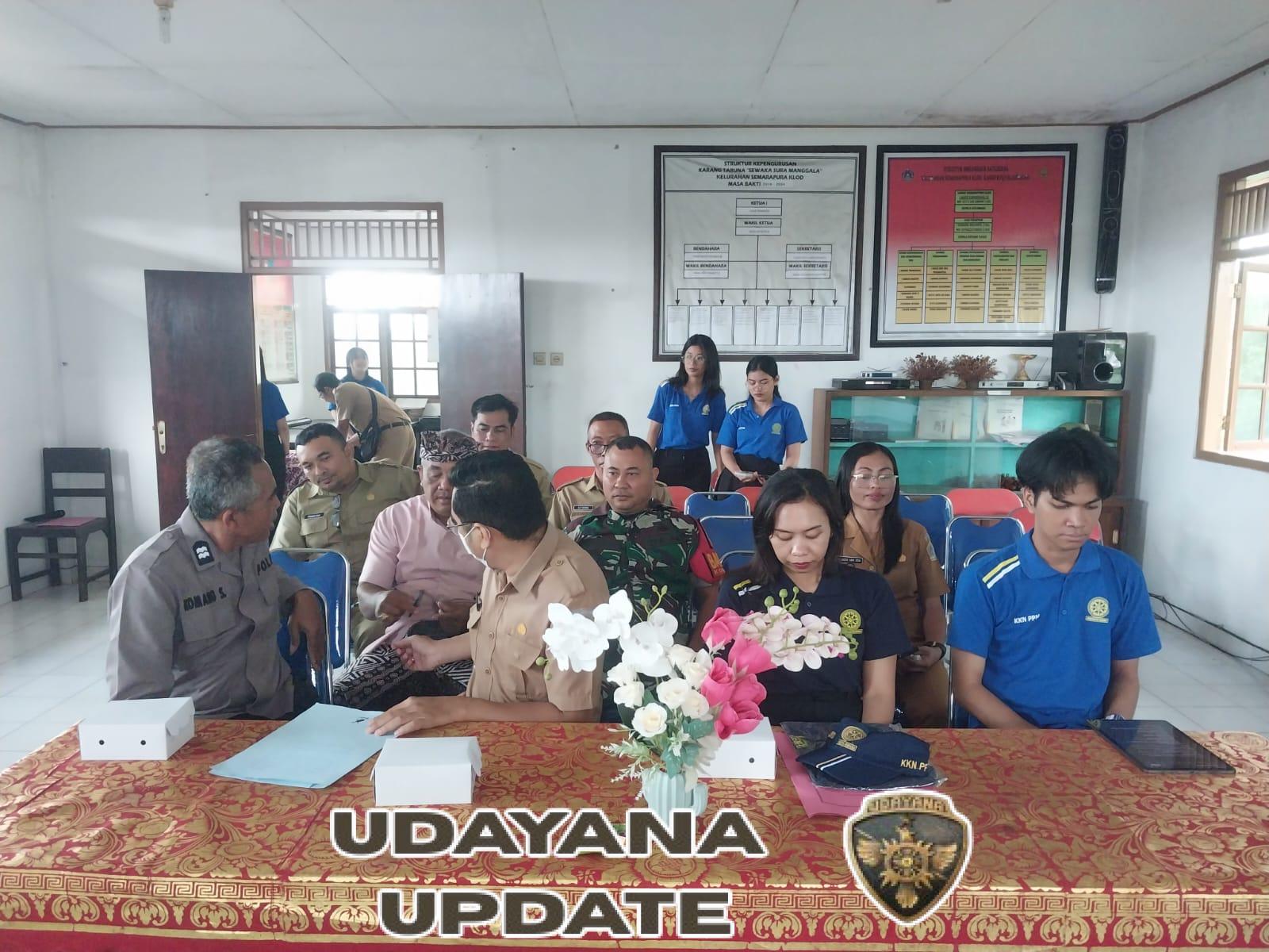 Hadiri Penerimaan KKN, Babinsa Semarapura Klod Komitmen Mendukung Program Mahasiswa