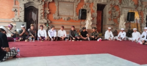 Jalin Kemanunggalan TNI dan Rakyat, Danramil 1626-03/Tembuku   Terlibat dalam Kegiatan Ngaben Masal