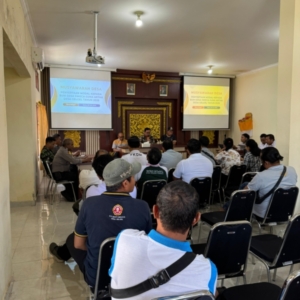 Babinsa Gelgel Beri Masukan Strategis dalam Musyawarah Desa