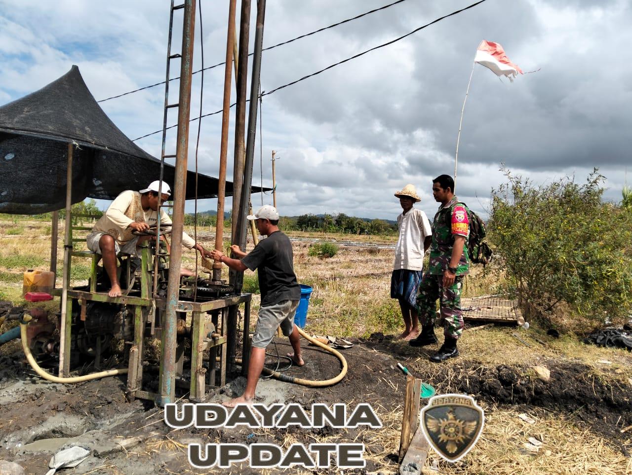 Babinsa Kawal Bantuan Sumur Bor Bersama Dinas Pertanian di Kateng