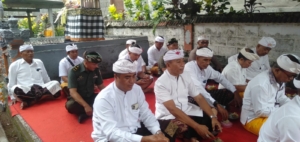 Sinergi Spiritual dan Budaya: Koramil 1616-02/Ubud Rayakan Odalan Bersama Forkopimcam