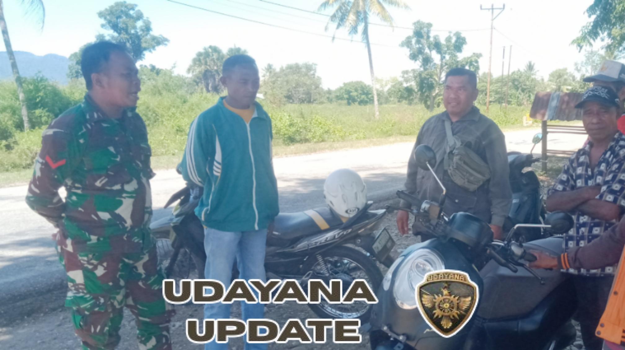 Senyum dan Semangat Babinsa Kopda Boby Demarsandi, Tegaskan Pesan Keselamatan di Jalan