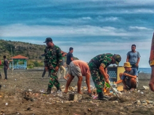 Posramil Wera Sukses Pimpin Karya Bakti di Desa Sangiang