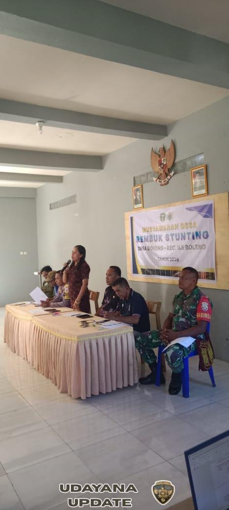 Babinsa Bersama Warga Bahas Langkah Atasi Stunting di Desa Doken