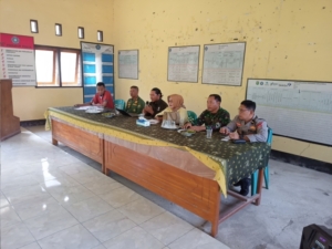 Sosialisasi Pal Batas Kawasan: Danposramil Maronge Perkuat Ketertiban Administrasi di Wilayah