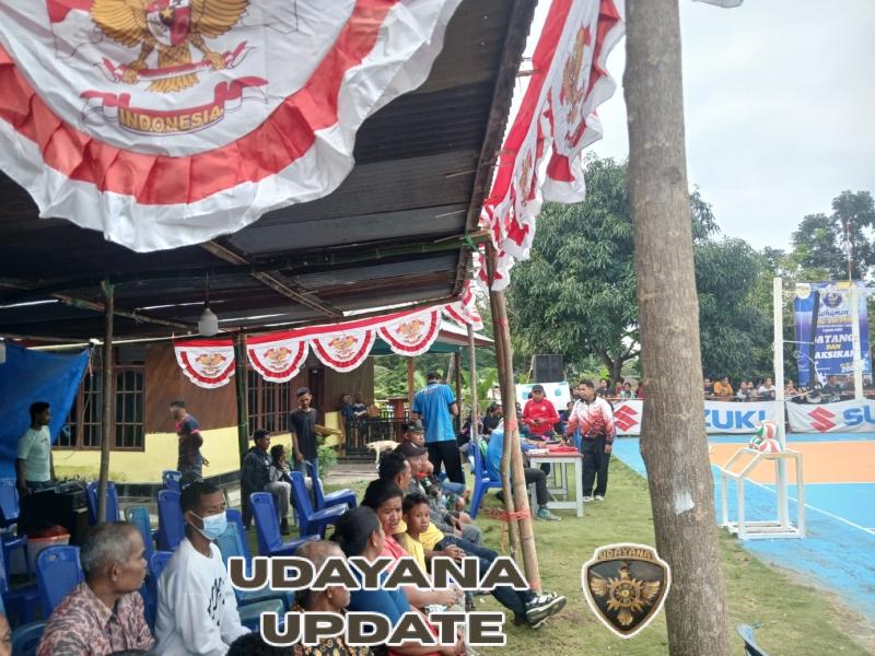 Wujud Kemanunggalan TNI-Rakyat, Babinsa Ende Kawal Turnamen Bola Voli di Nangapanda