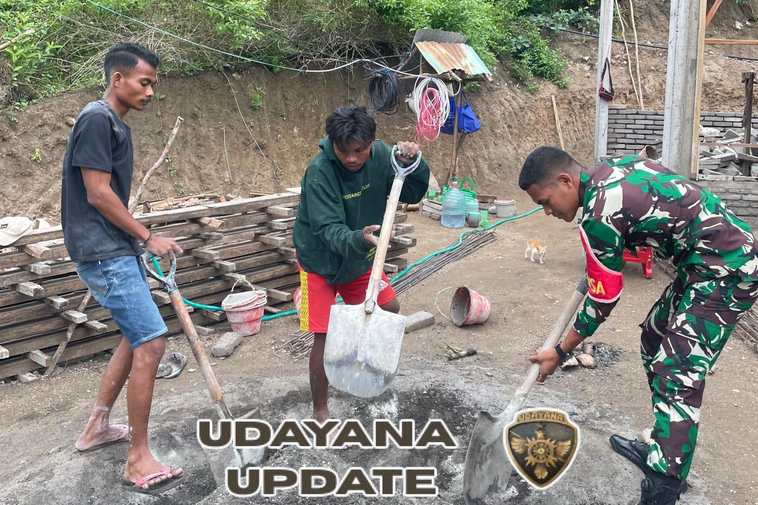 Karya Bhakti Terbatas, Babinsa Pratu Taufik Ikut Turun Tangan Bangun Rumah Warga