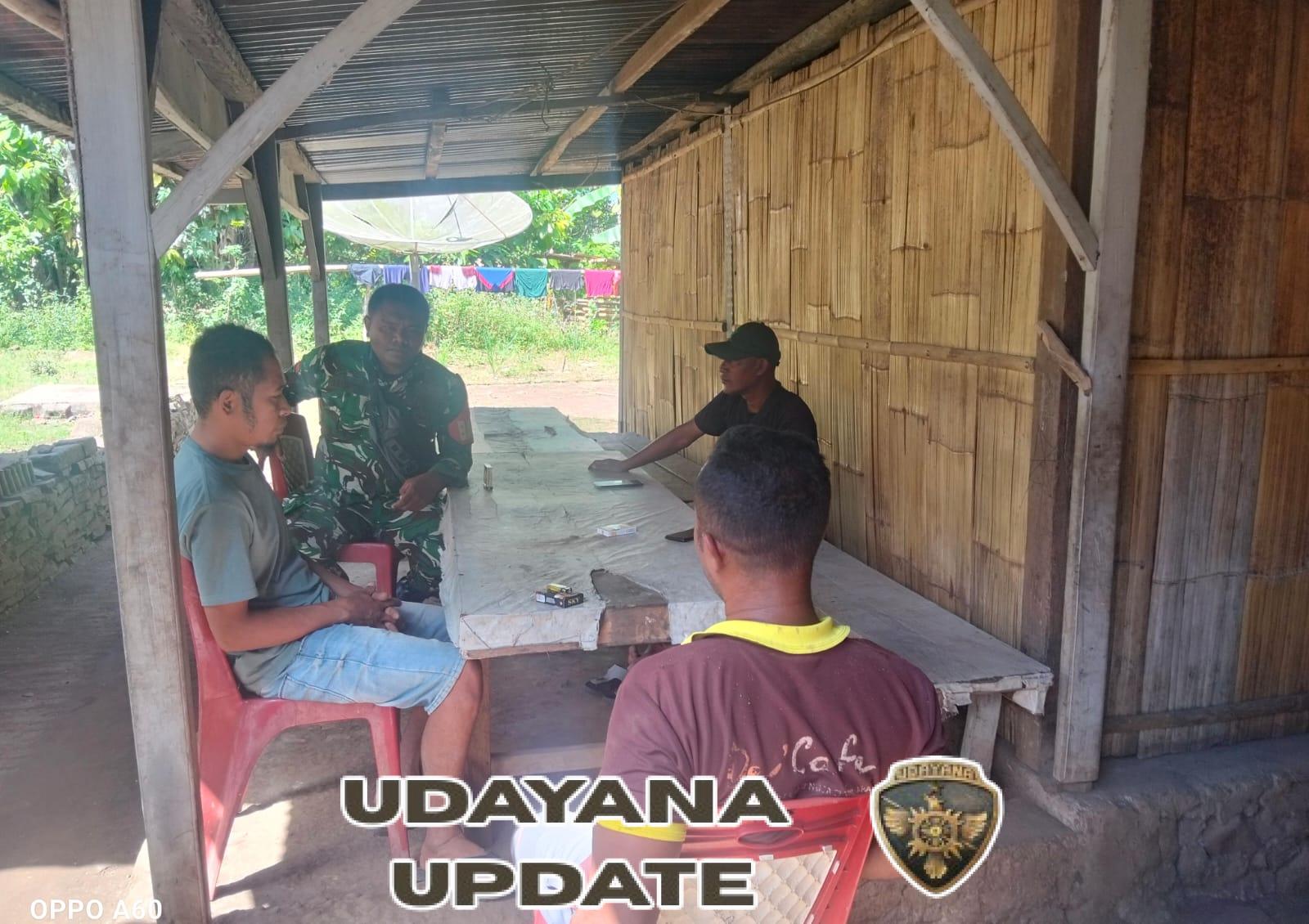 Tingkatkan Kamtibmas, Babinsa 1602-04/Maurole Gelar Komsos dan Pamwil