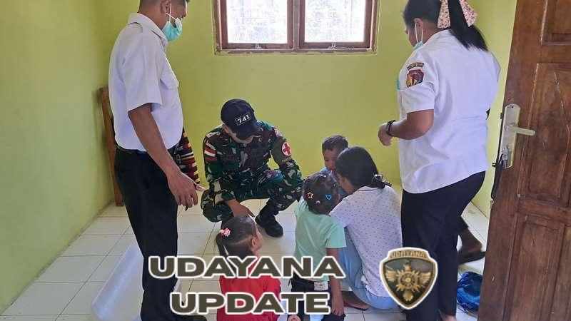 Peduli Gizi, Satgas Yonif 741/GN Pos Mahen Bersama Posyandu Baudaok Bagikan Bubur Kacang Hijau