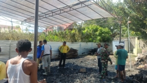 Respons Cepat Babinsa, Koramil 1607-04/Alas Bantu Atasi Kebakaran di Desa Kalimango