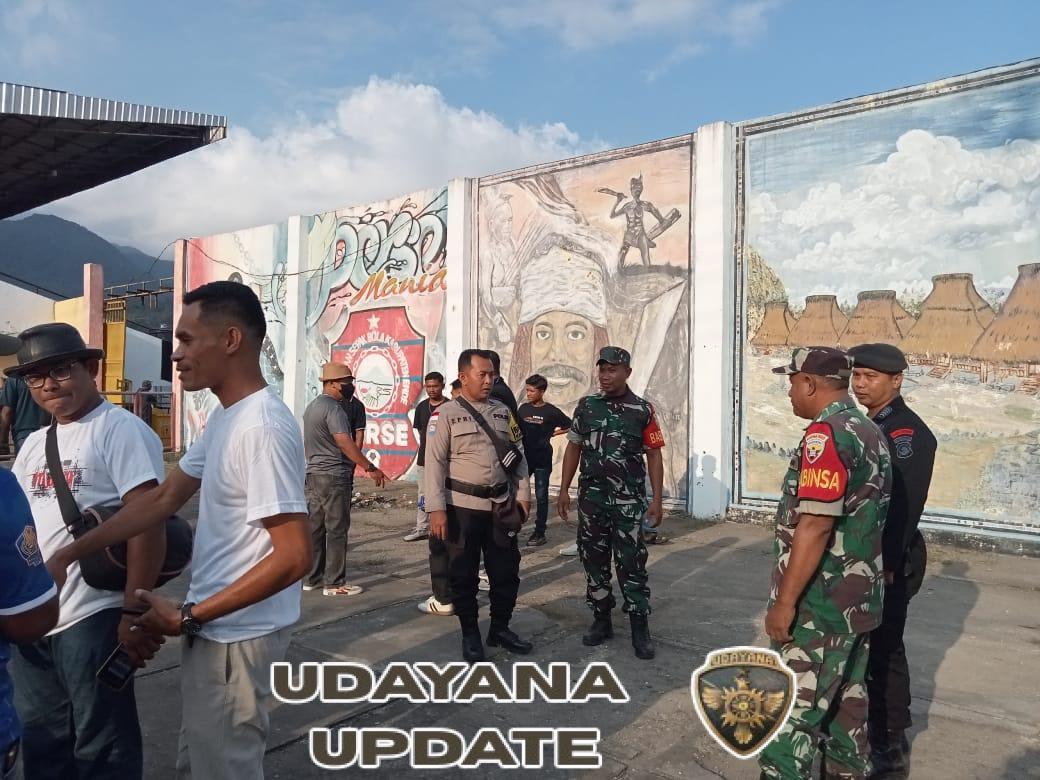 Babinsa dan Polres Ende Amankan Turnamen Bola Kaki Bupati Cup 2025