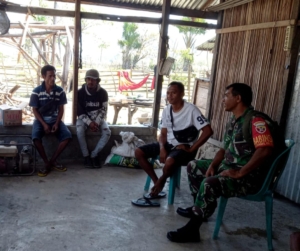 Babinsa Koramil 1618-06/Bian Lakukan Pemantauan Wilayah, Fokus pada Potensi Bencana dan Konflik Sosial