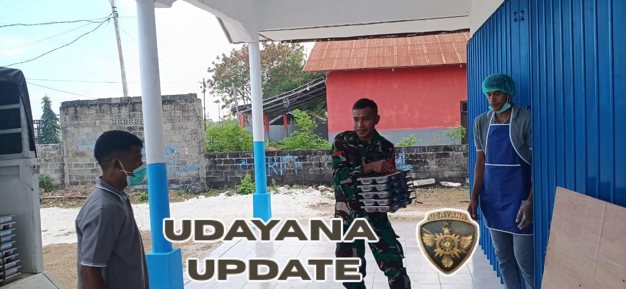 Babinsa Koramil Ba’a Dukung Langsung Program Makanan Bergizi Gratis di Rote Ndao
