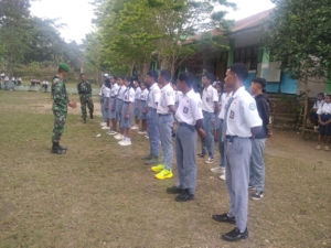Babinsa Aktif Dukung Pemilihan Paskibraka Kecamatan Mollo Selatan: Membangun Semangat Pemuda