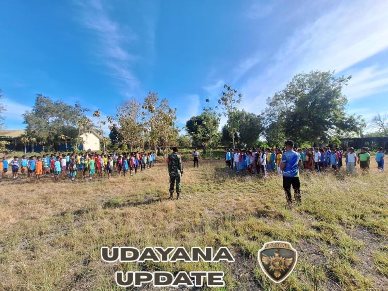 Babinsa Pantai Baru Latih PBB Siswa Baru SMP 1 dalam Kegiatan MPLS