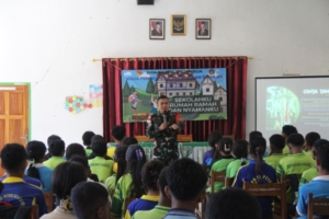 Satgas Yonif 741/GN Berikan Materi Bela Negara dan PBB Kepada Siswa Baru MPLS di SMAN 4 Atambua